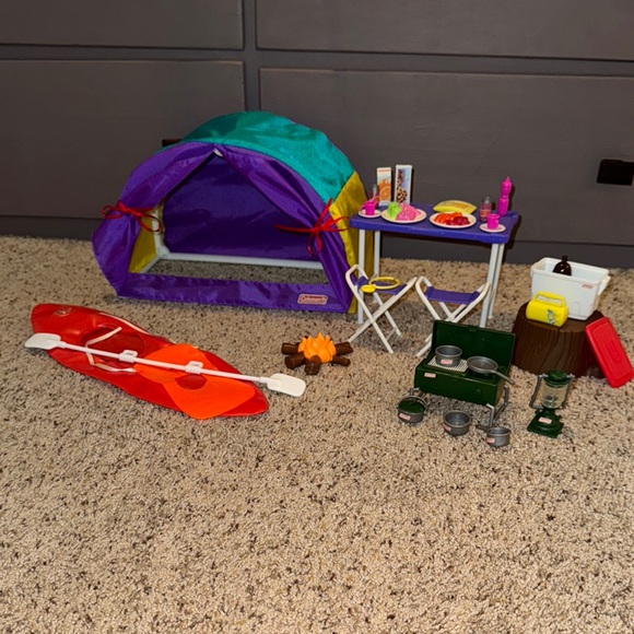 2001 Barbie Coleman Campin’ Gear Playset - Picture 1 of 7